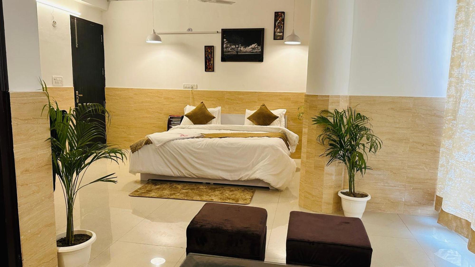 Hotel Relax In - Noida Sector 18 Exterior photo